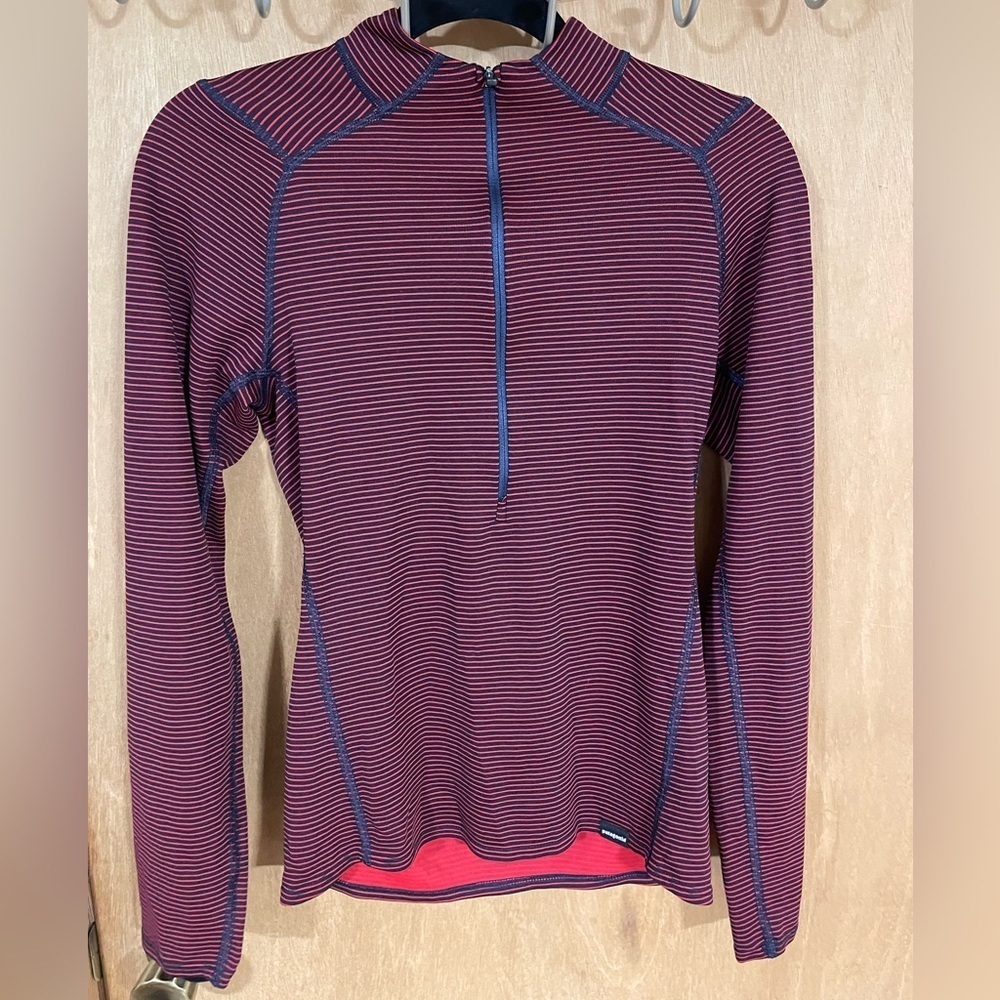 #62- PATAGONIA-Capilene Lightweight Zip-Neck shirt